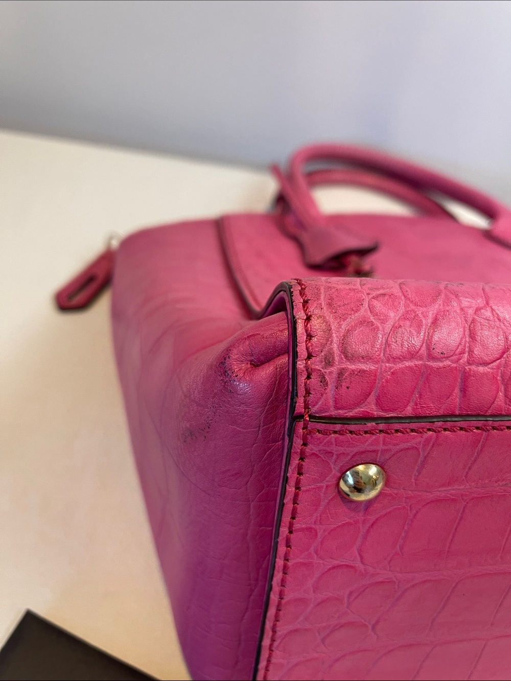 MCM Pink Croc Embossed Leather Satchel Bag w/ Keys & Entrupy Authenticationy - Picture 14 of 17